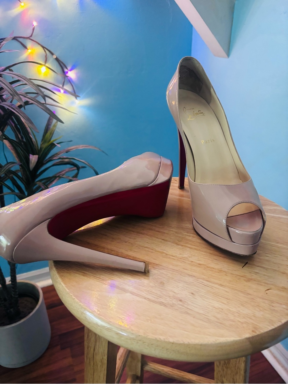 Christian Louboutin Taupe Patent Leather Peep-Toe Platform Pumps Size 40.5